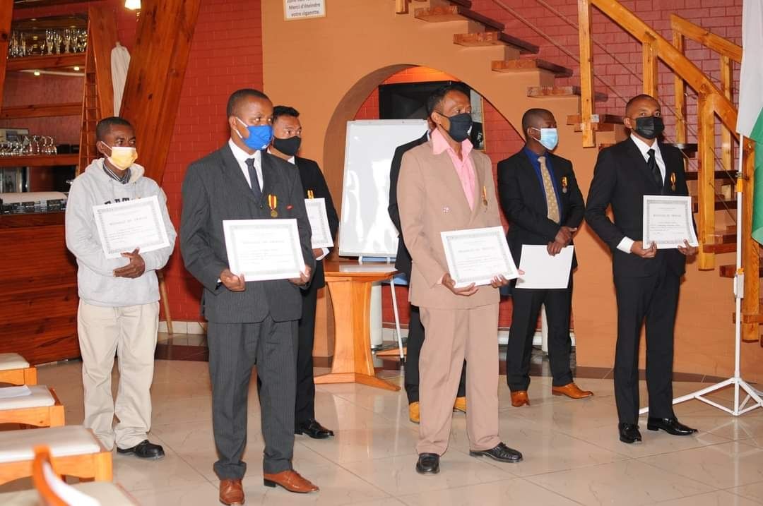 Remise de médailles des collaborateurs STAR de Fianarantsoa et Manakara
