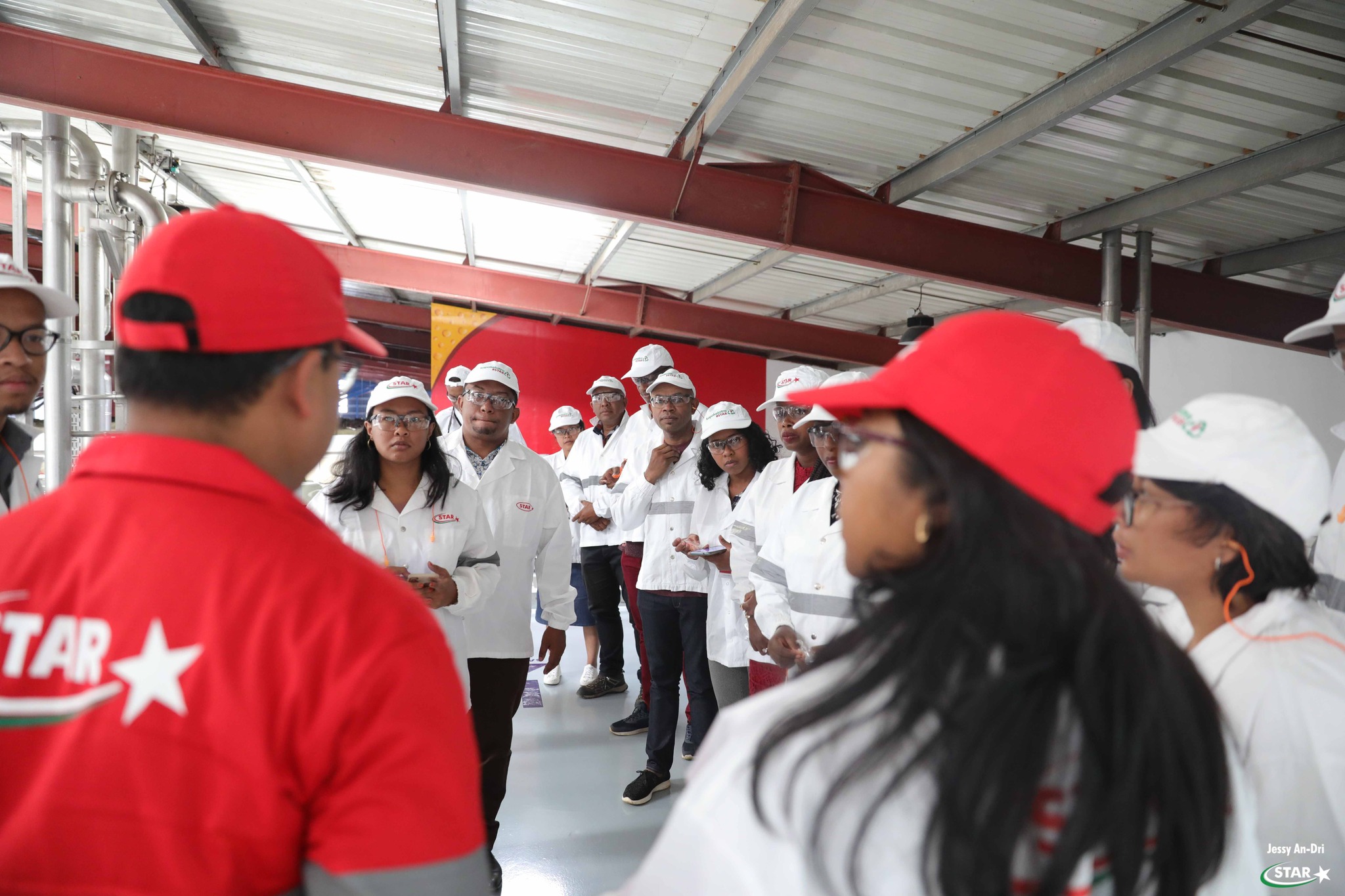 Visite de l'Usine d'Ambatolampy par l'EDBM
