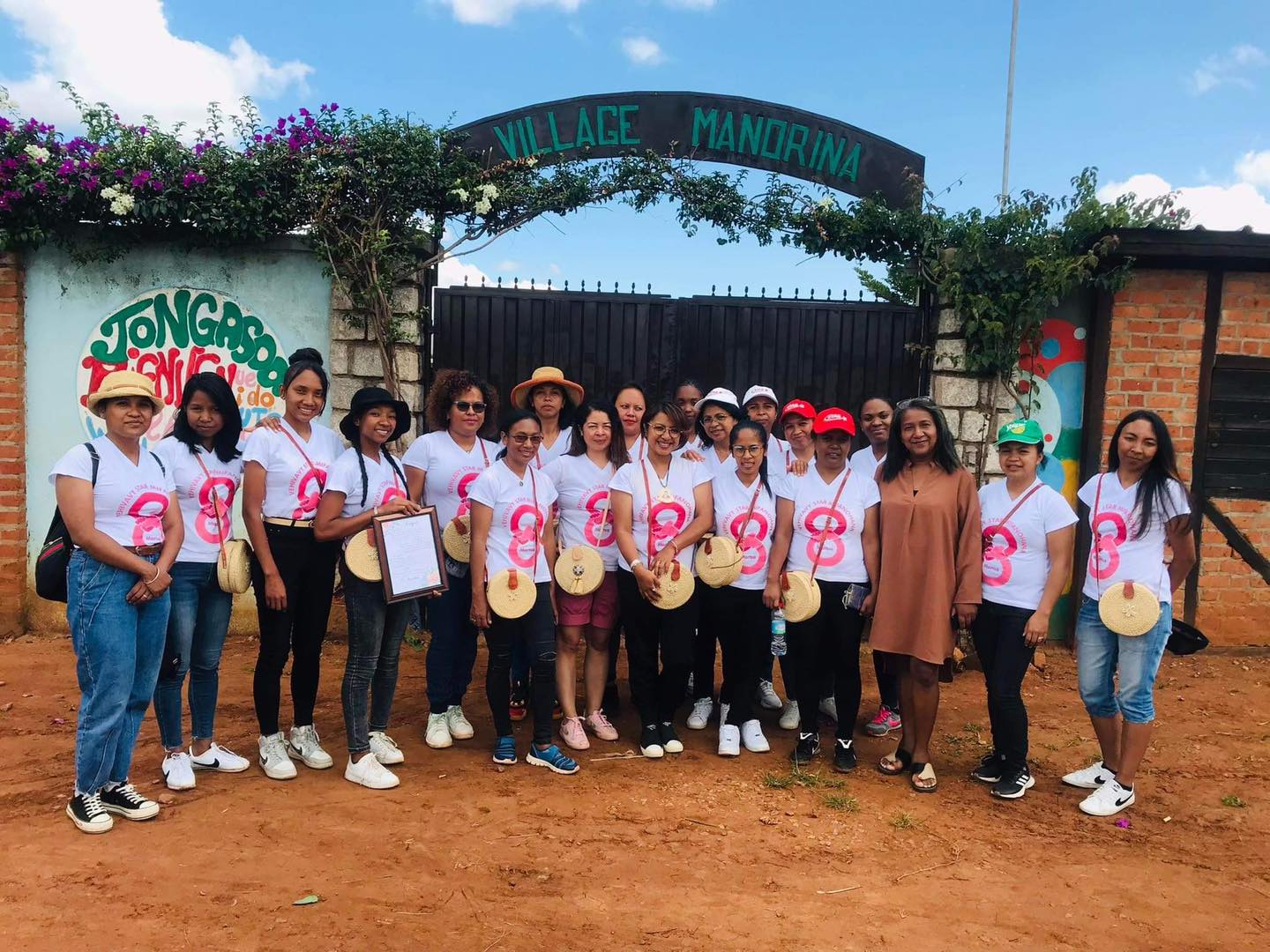 Les femmes STAR dévouées pour la Célébration du 08 Mars