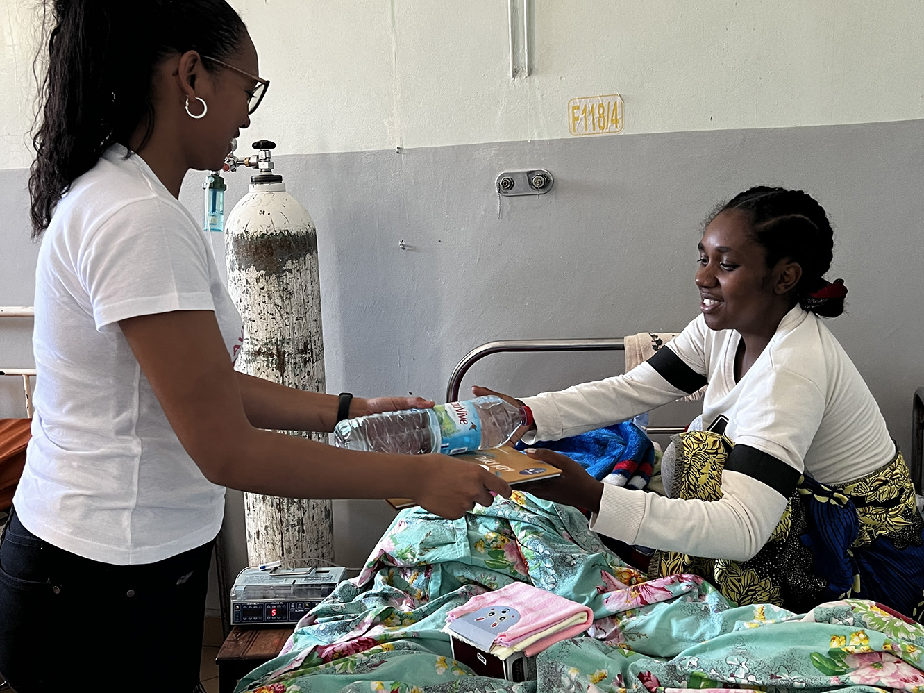 Les femmes STAR dévouées pour la Célébration du 08 Mars