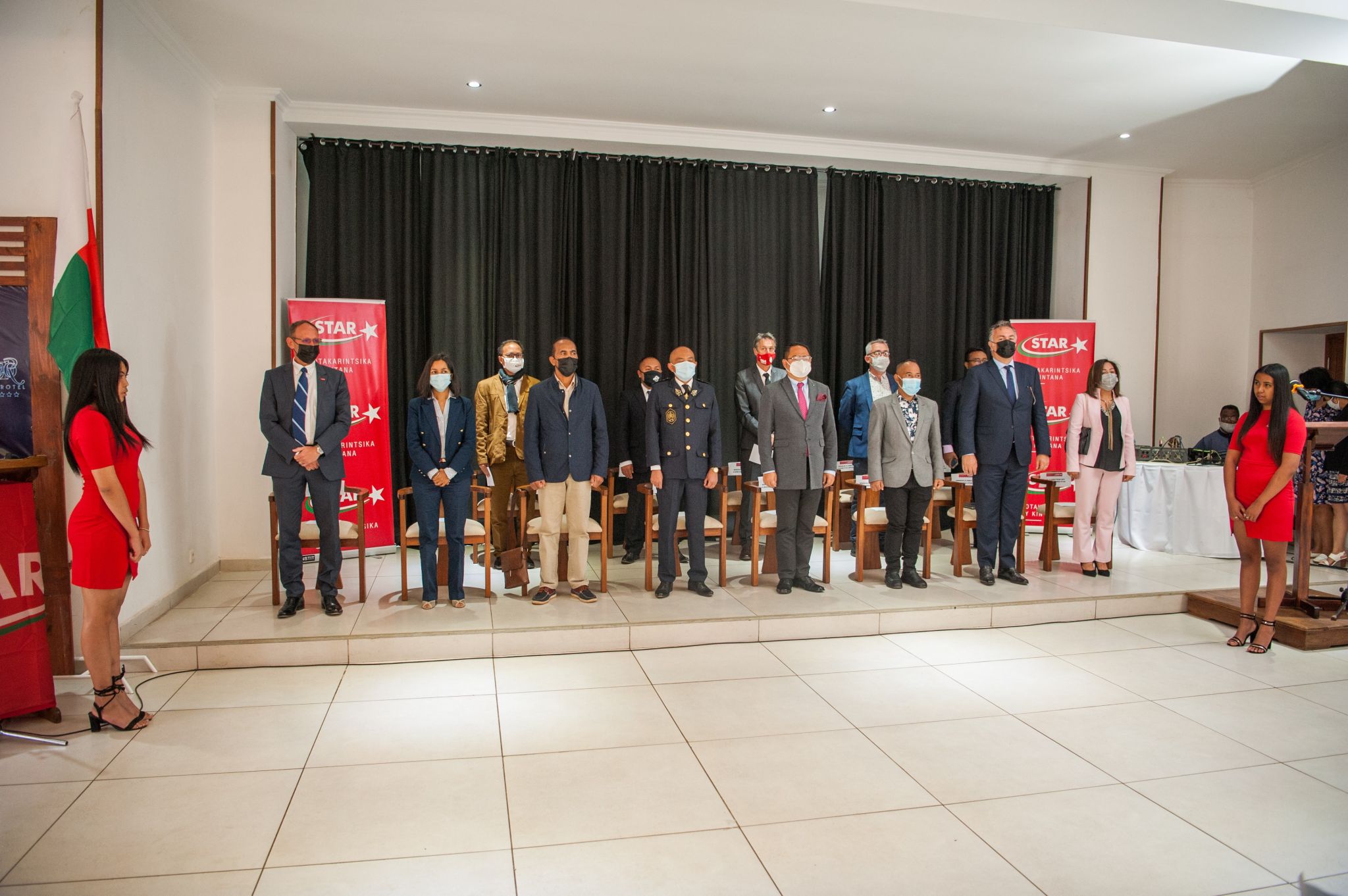 Remise de médailles des collaborateurs STAR d'Antsirabe