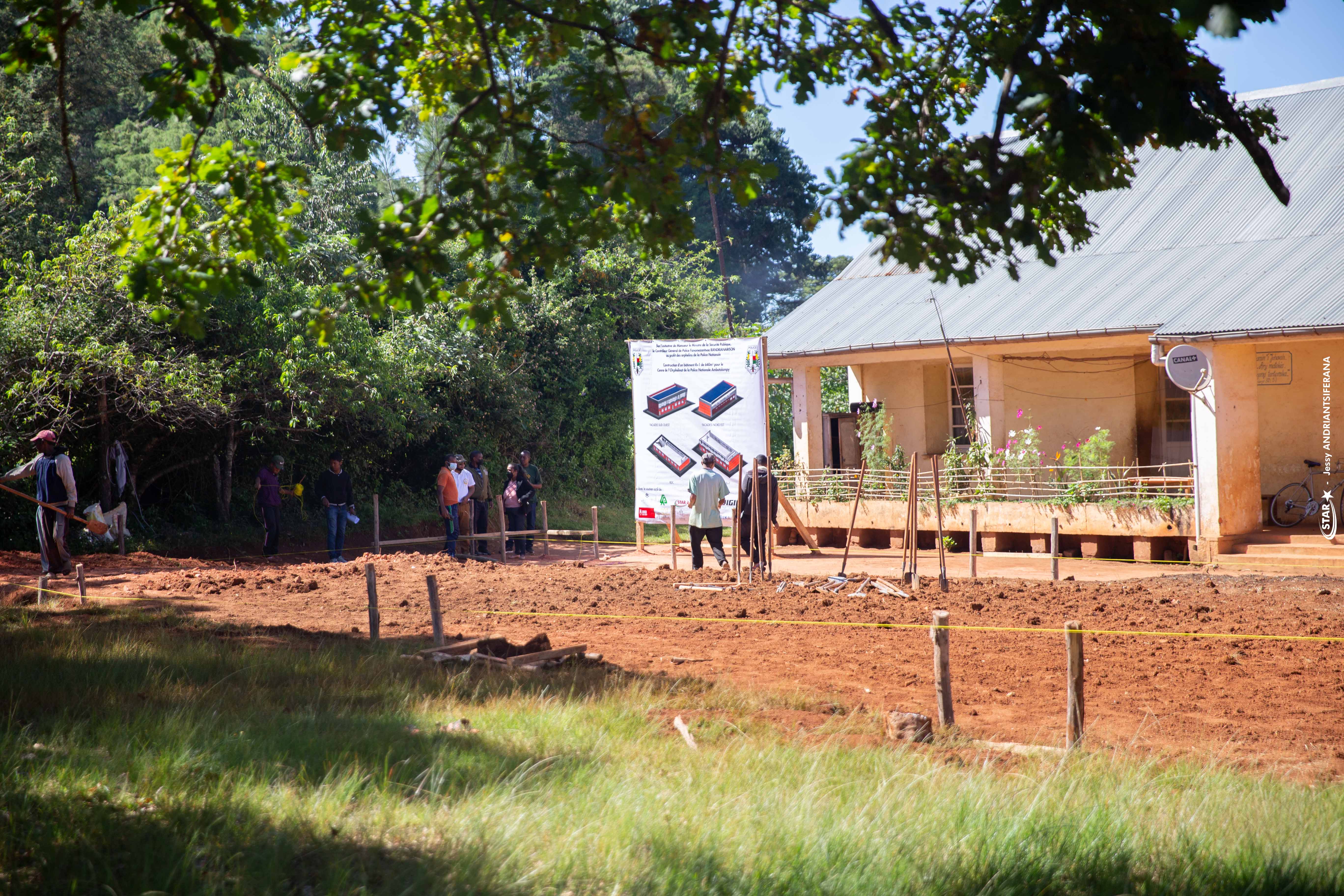 construction du dortoir au sein de l'Orphelinat de la Police à Ambatolampy