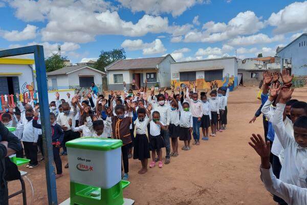 Dotation de dispositifs de lavage des mains à l’EPP Antanimena II et à la Commune d&#039;Andranonahoatra