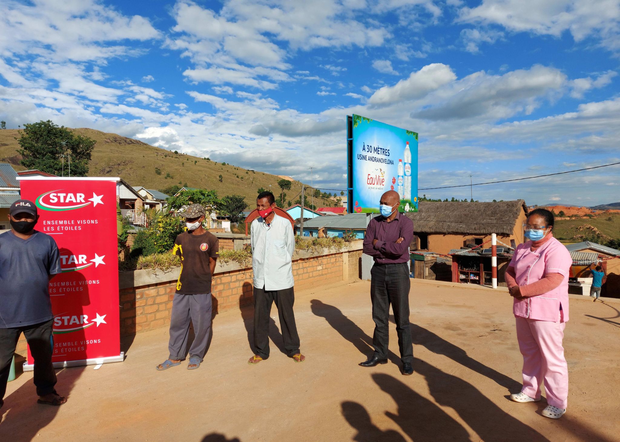 RIPOSTE CONTRE LE COVID-19 : DES MATERIELS DE NETTOYAGE ET DE PROTECTION POUR ANDRANOVELONA