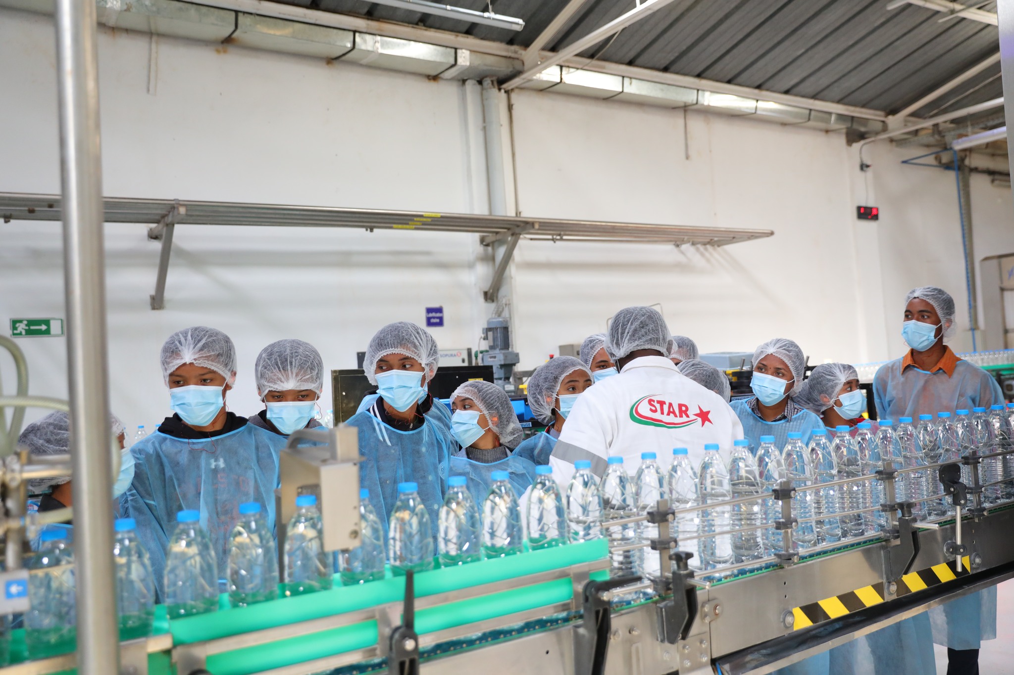 Visite d'usine par les collaborateurs et leurs familles