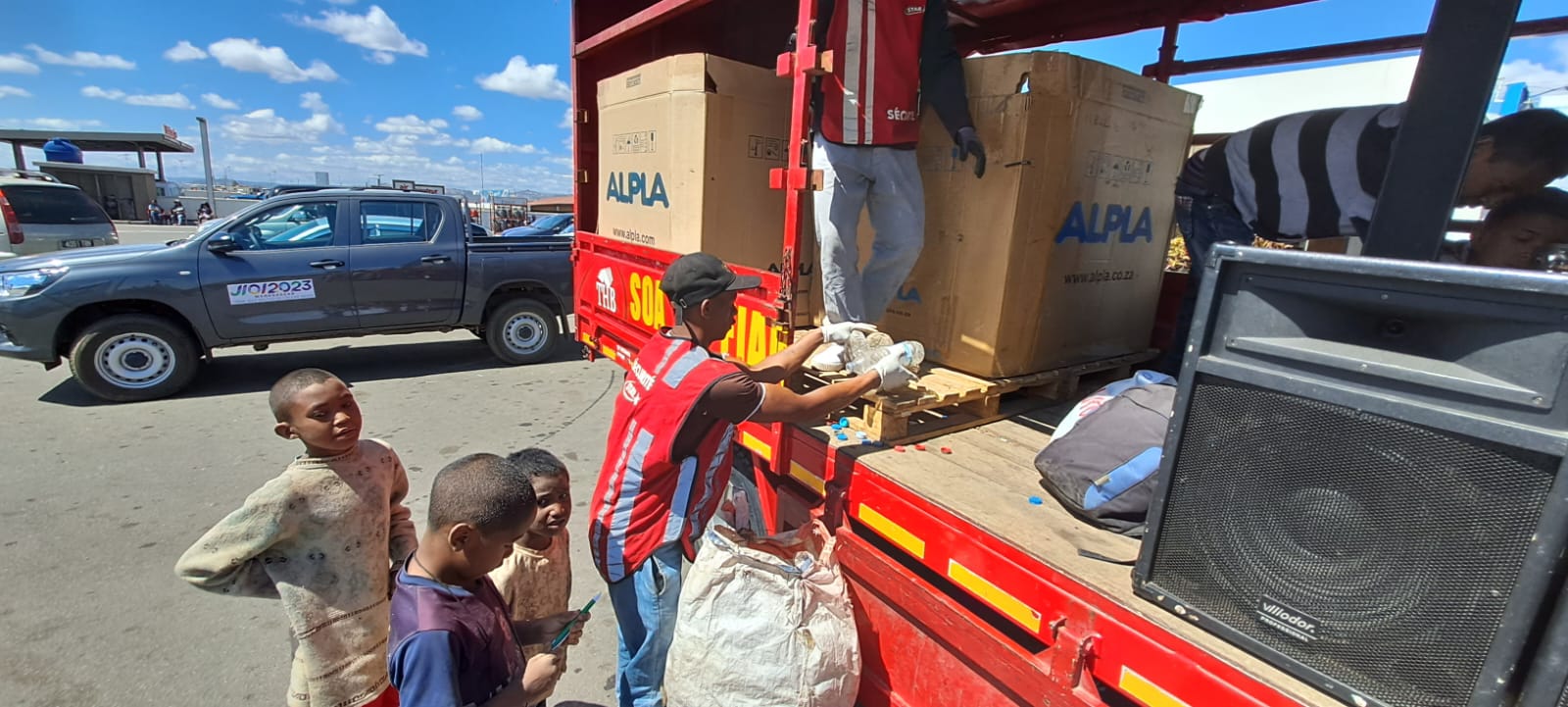 TOUR DE QUARTIER KOPAKELATRA