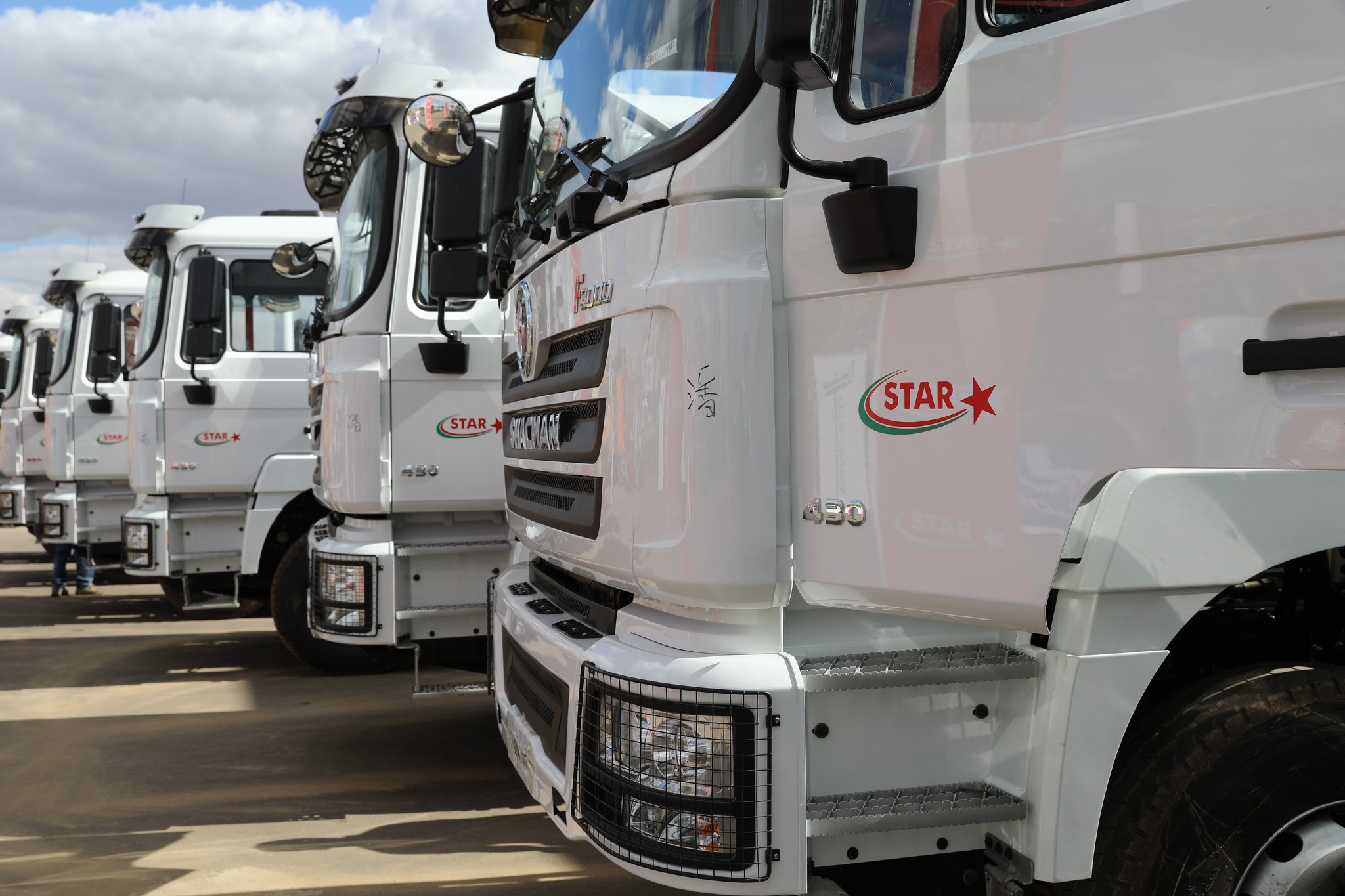 Acquisition de 14 nouveaux tracteurs routiers