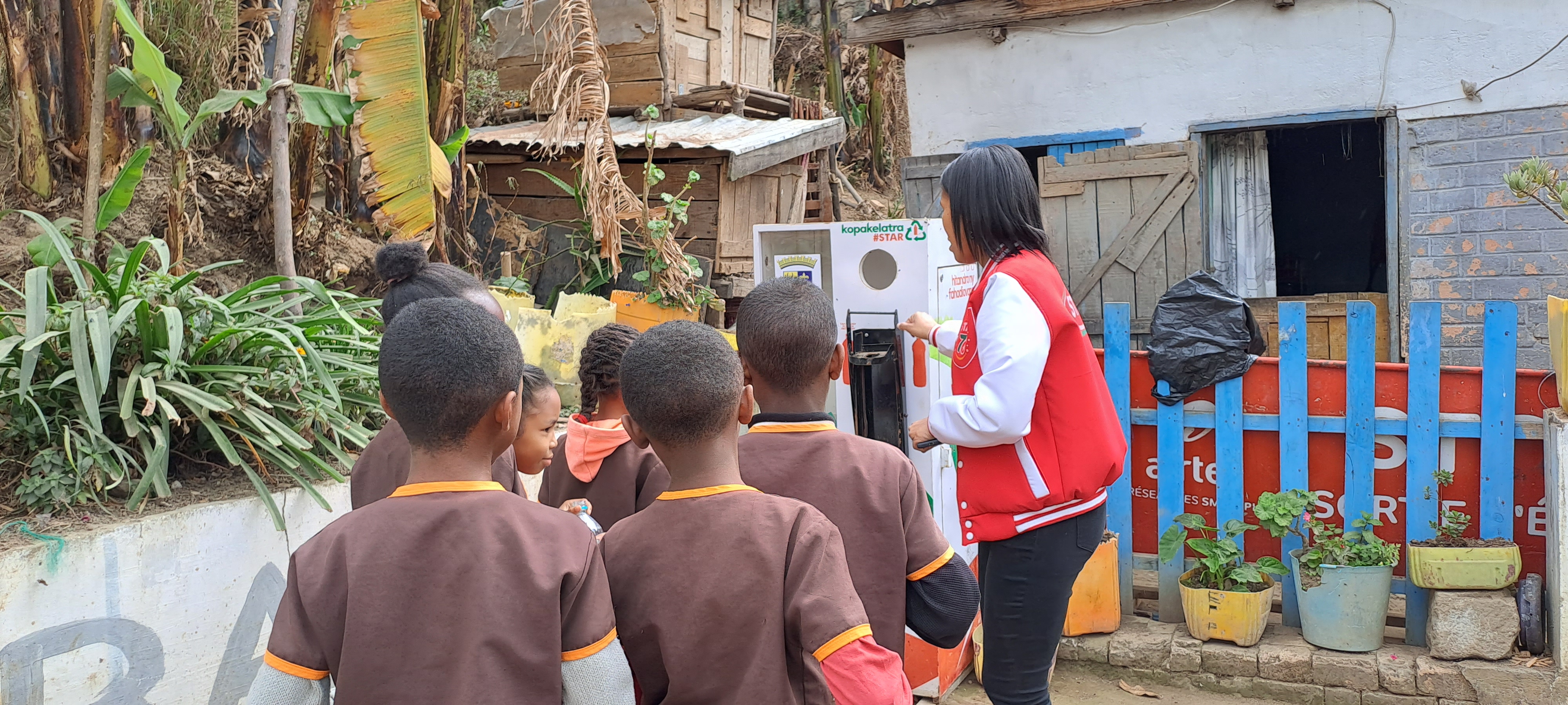 SENSIBILISATION AUPRES DES EPP à ANTANANARIVO PAR KOPAKELATRA