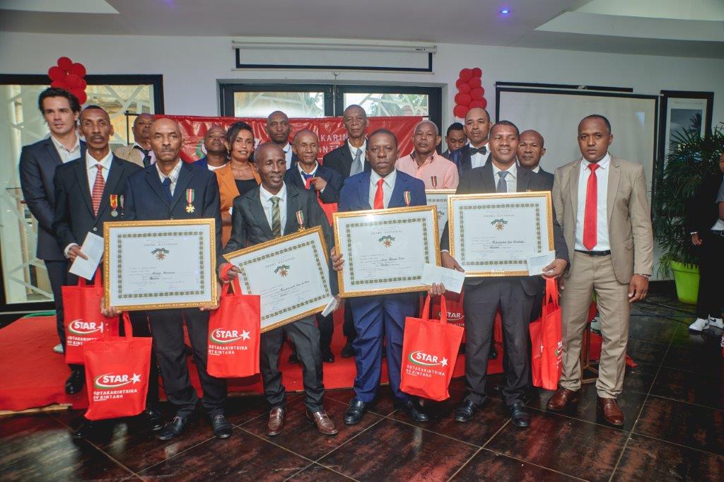 CELEBRATION DES PRESENTATIONS DES VOEUX ET REMISE DES MEDAILLES AUX COLLABORATEURS